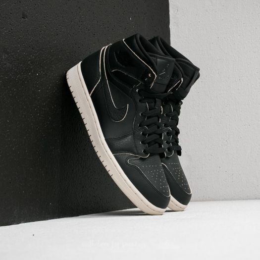 Air Jordan 1 Retro High Premium