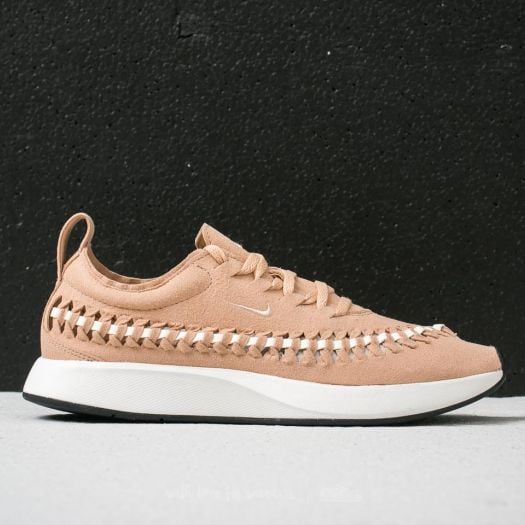 Women's nike dualtone racer woven casual shoes hot sale