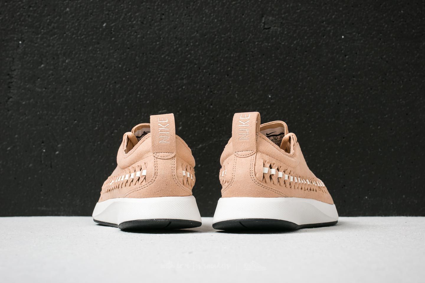 Nike w on sale dualtone racer woven