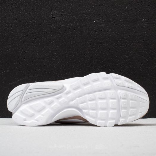 Nike women's presto fly sand/white online