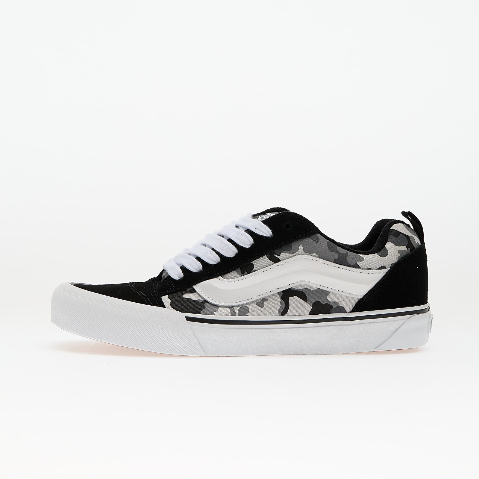 Levně Tenisky Vans Knu Skool Camo Blkwh