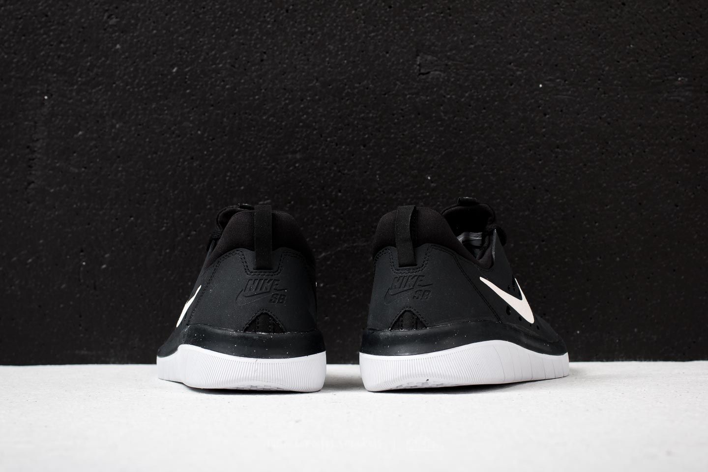 Men's shoes Nike SB Nyjah Free Black/ White