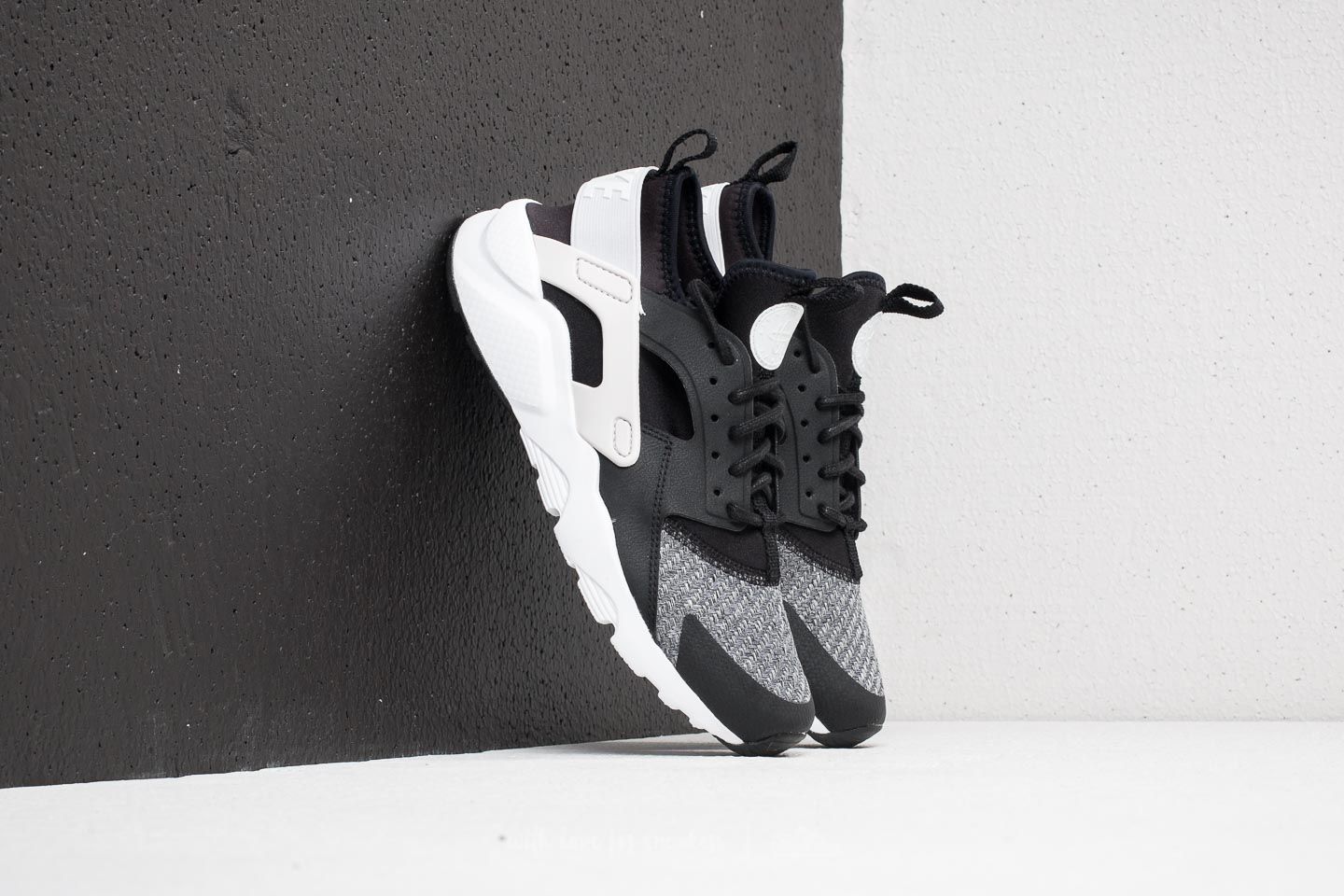 Huarache ultra run black cheap