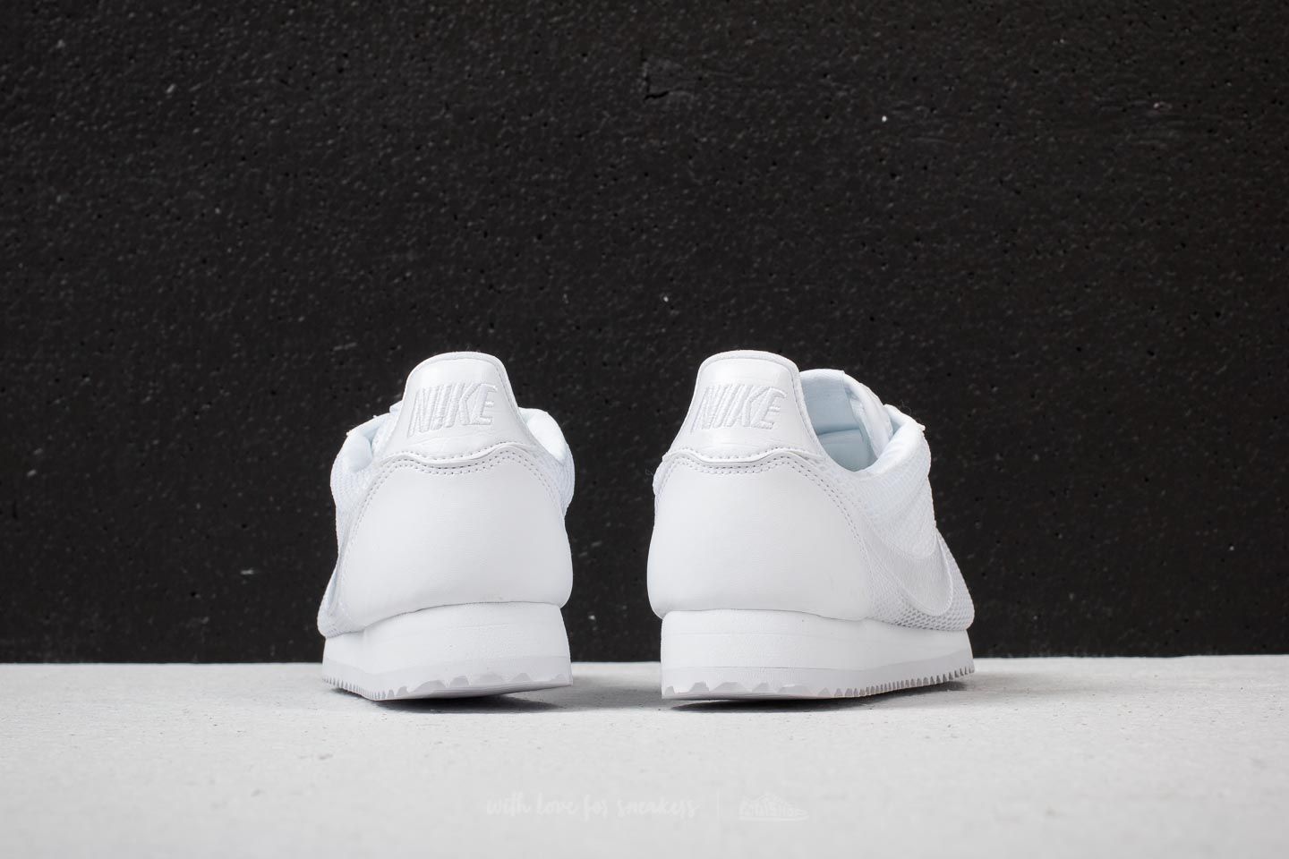 Дамски кецове и обувки Nike Wmns Classic Cortez Premium White/ White