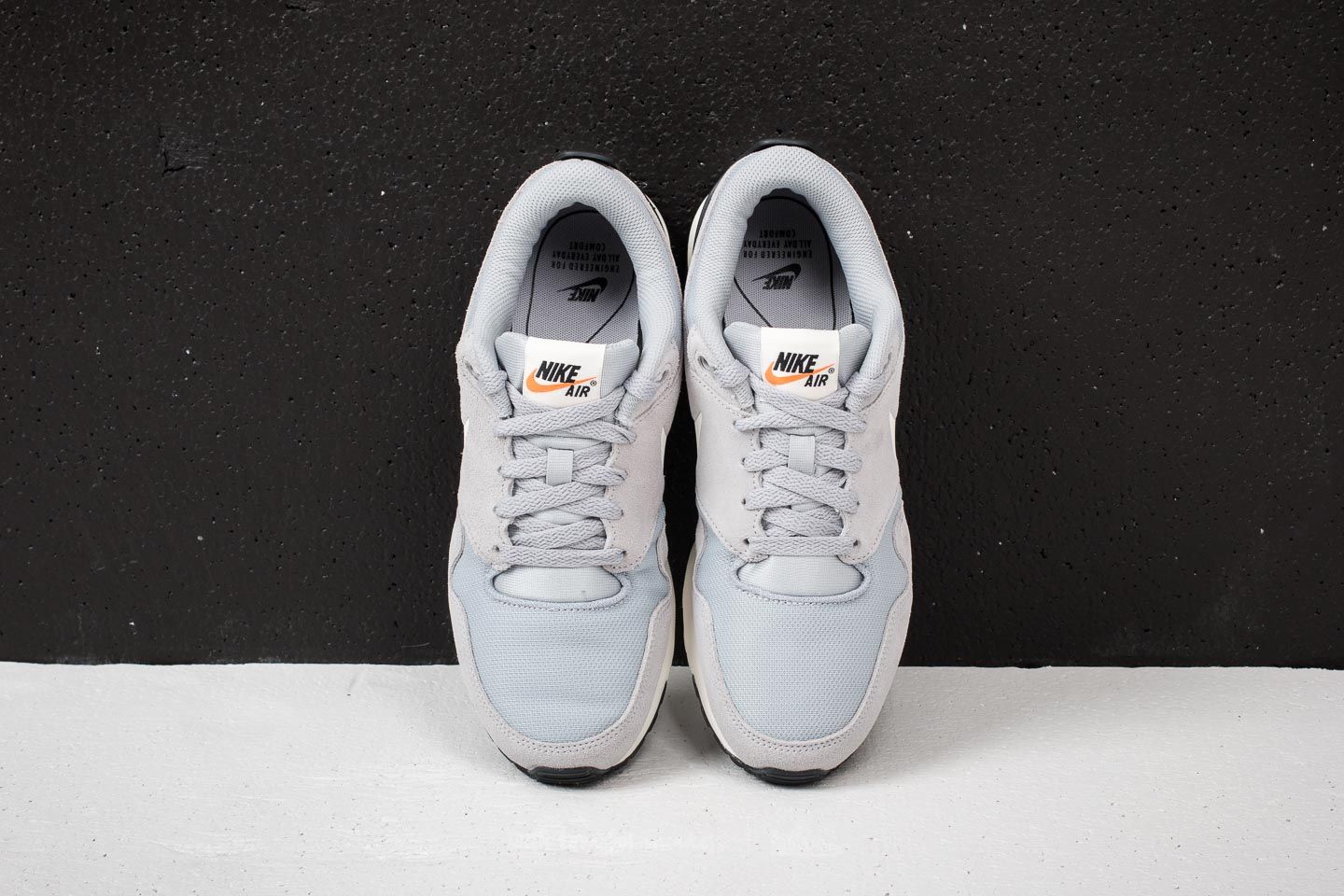 Nike air vibenna grey hot sale