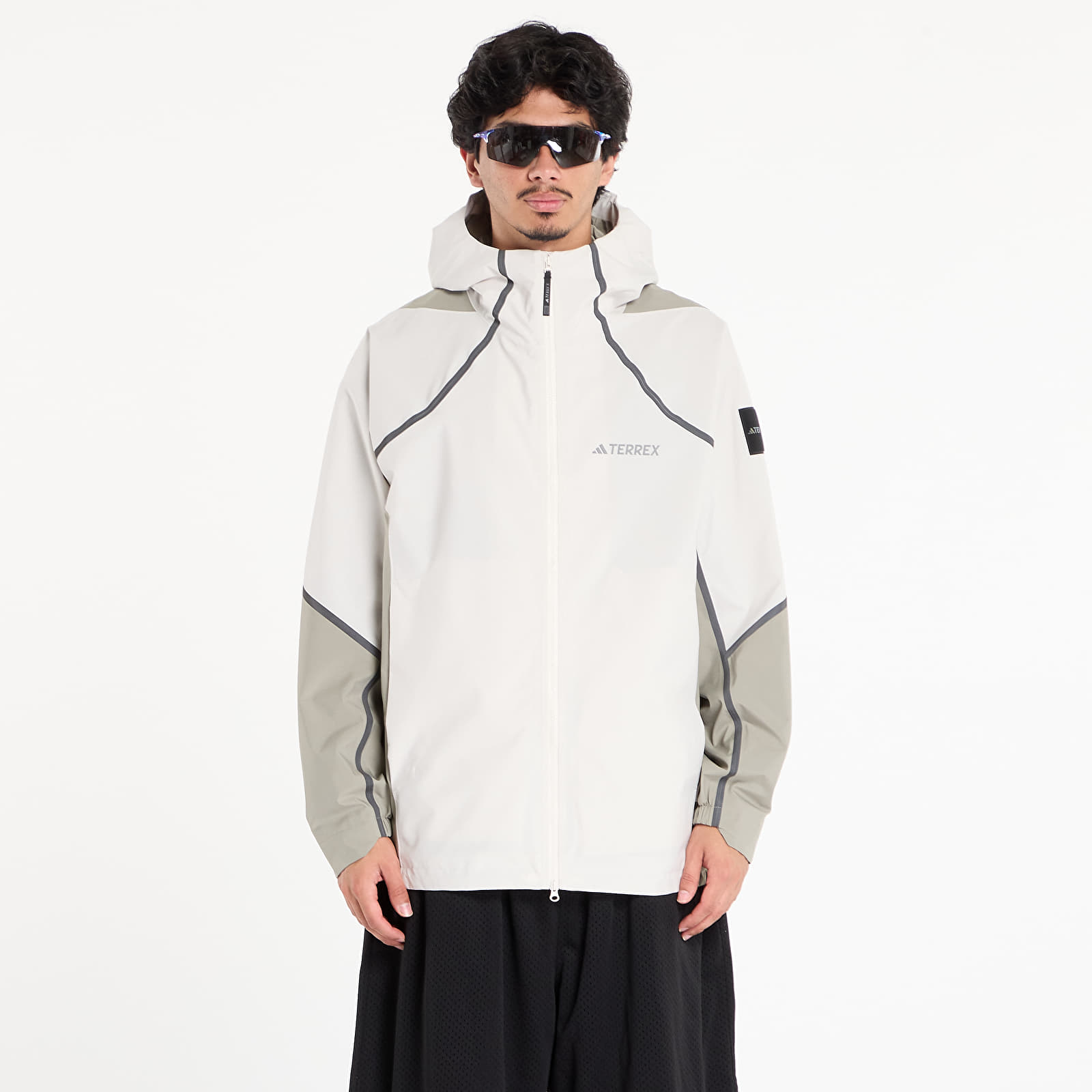 Μπουφάν adidas Nat Geo CLIMAPROOF Rain Jacket Alumina/ Silver Pebble