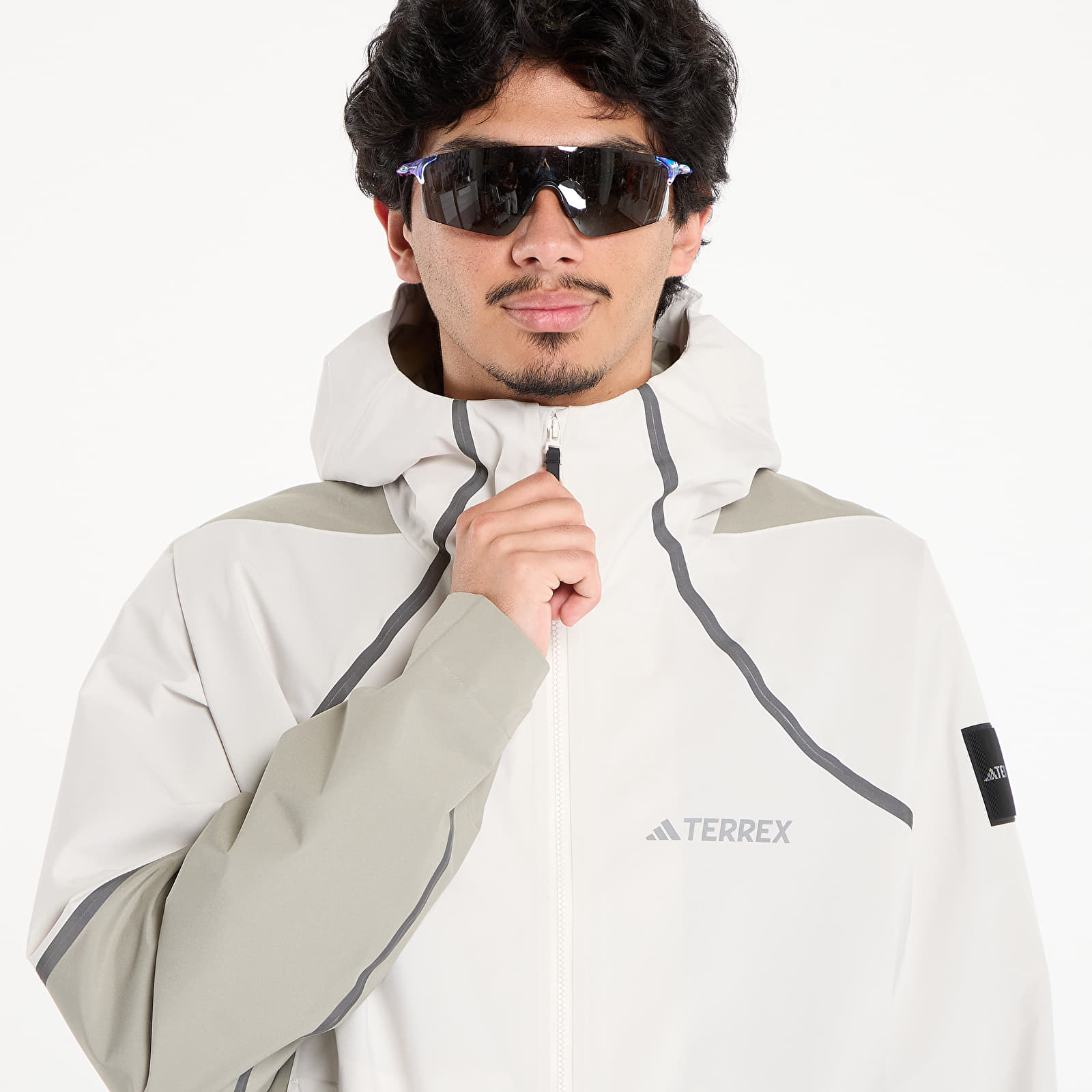 Μπουφάν adidas Nat Geo CLIMAPROOF Rain Jacket Alumina/ Silver Pebble