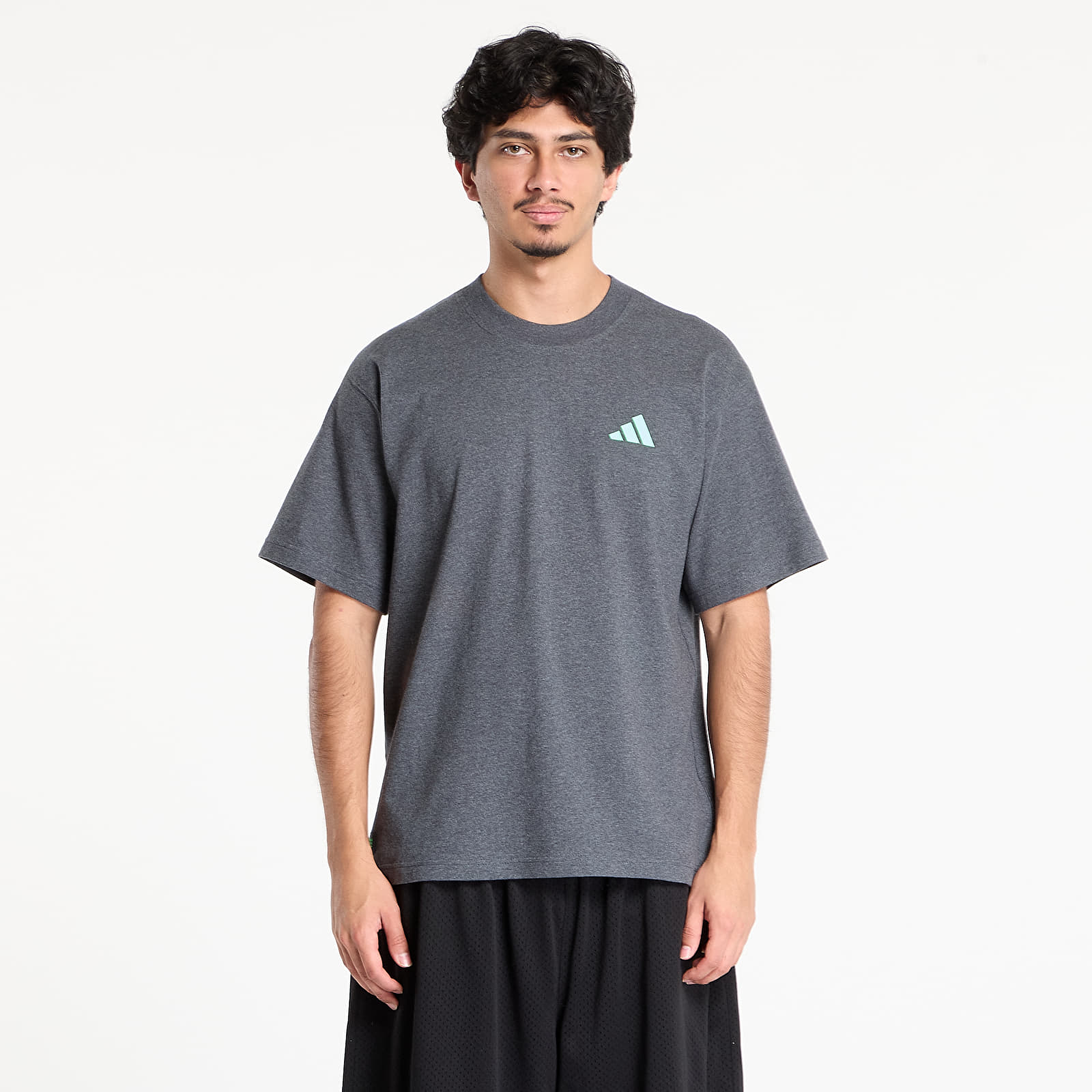 Vyriški marškinėliai adidas Mercedes - AMG Petronas Formula One Team Premium Sweat T-Shirt Dark Grey Heather