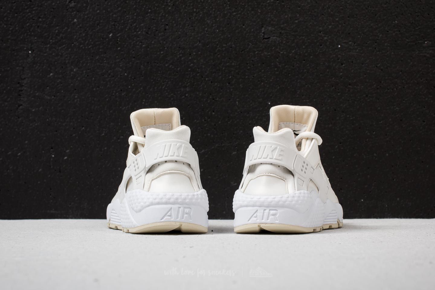 Buty damskie Nike Wmns Air Huarache Run Sail/ Fossil-White