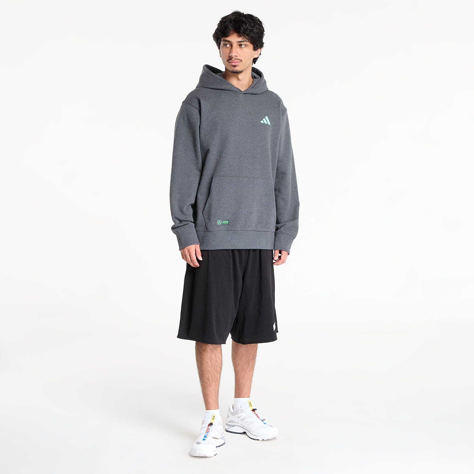 Vyriški džemperiai su gobtuvais adidas Mercedes - AMG Petronas Formula One Team Premium Sweat Hood Dark Grey Heather