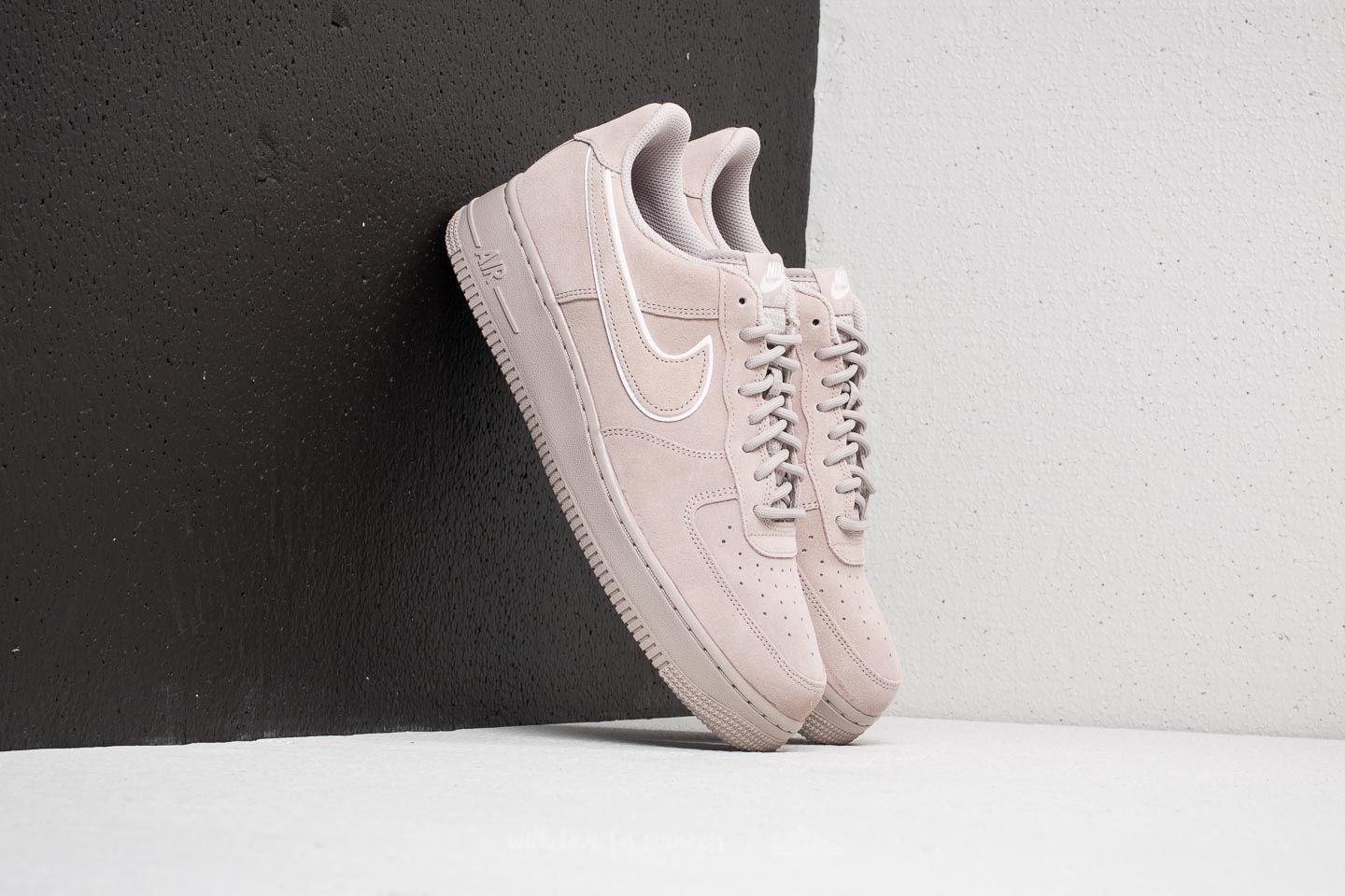 Nike air force 1 lv8 moon particle outlet