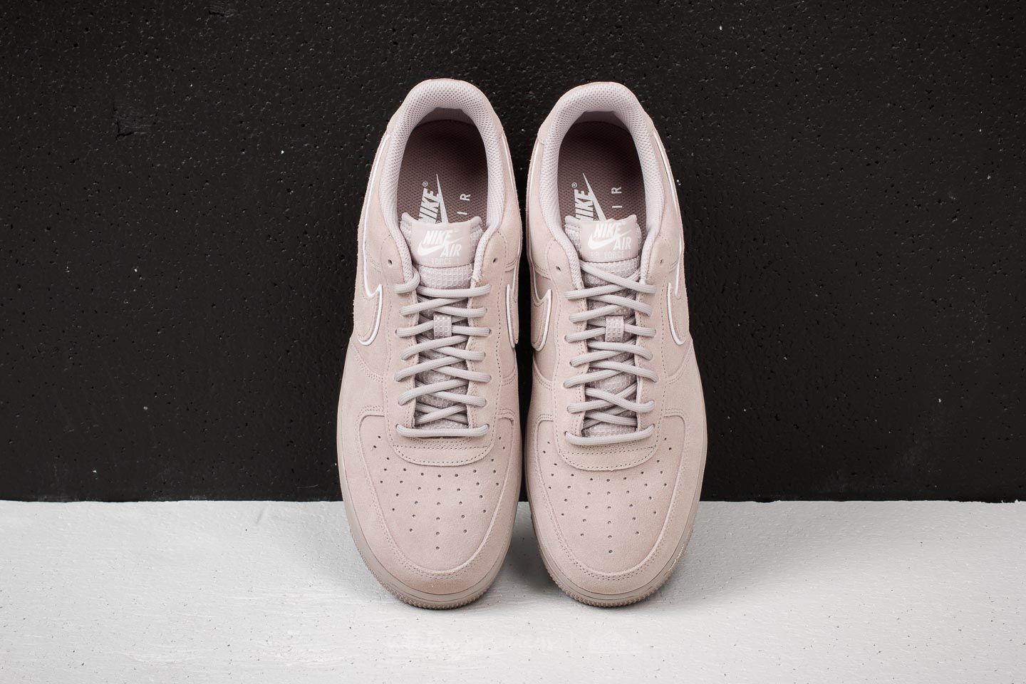Nike air force 1 suede moon particle new arrivals