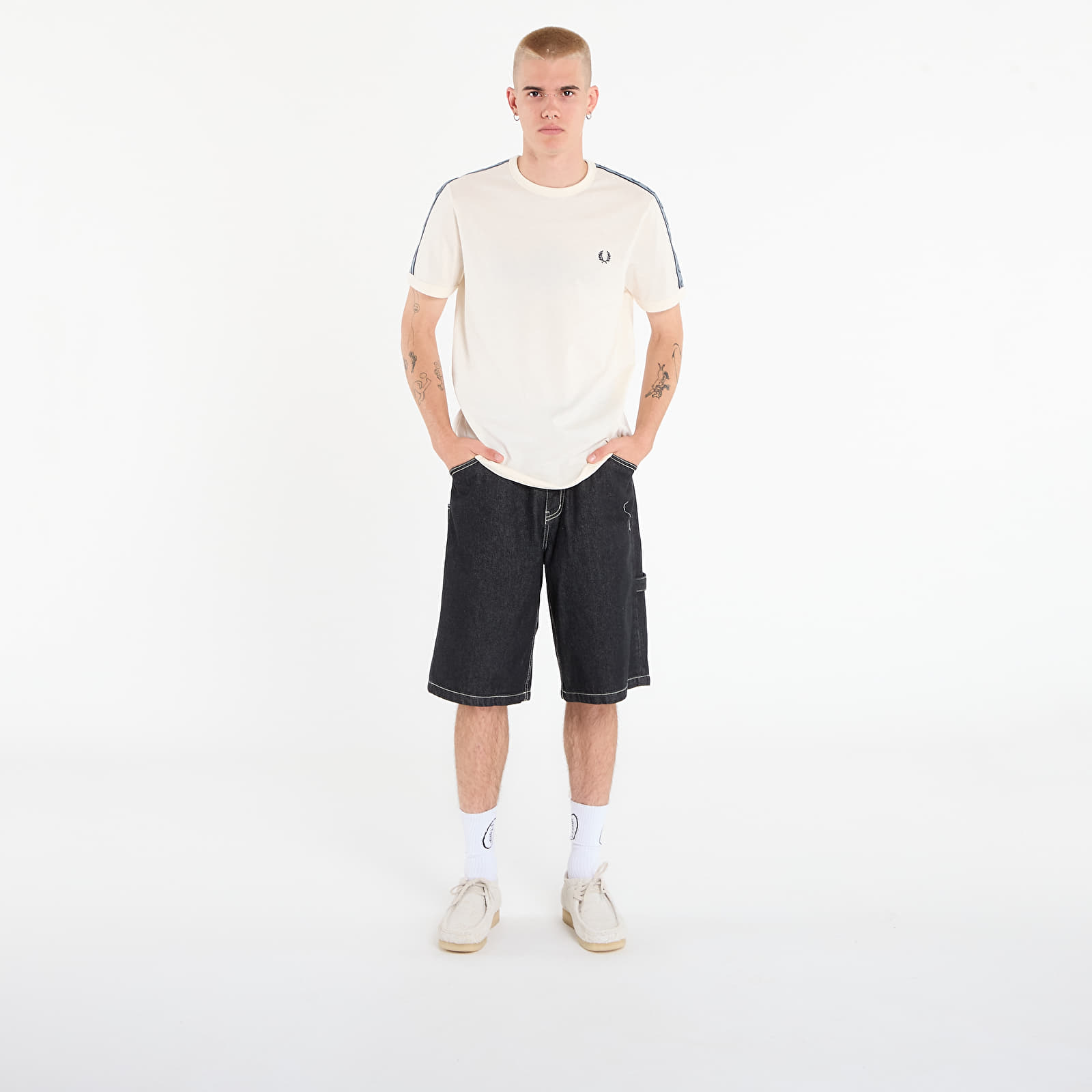 Majice T-shirt FRED PERRY Contrast Tape Ringer T-Shirt UNISEX Ecru/ Navy