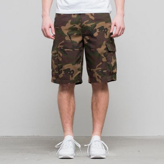 Vans camo cargo shorts hotsell