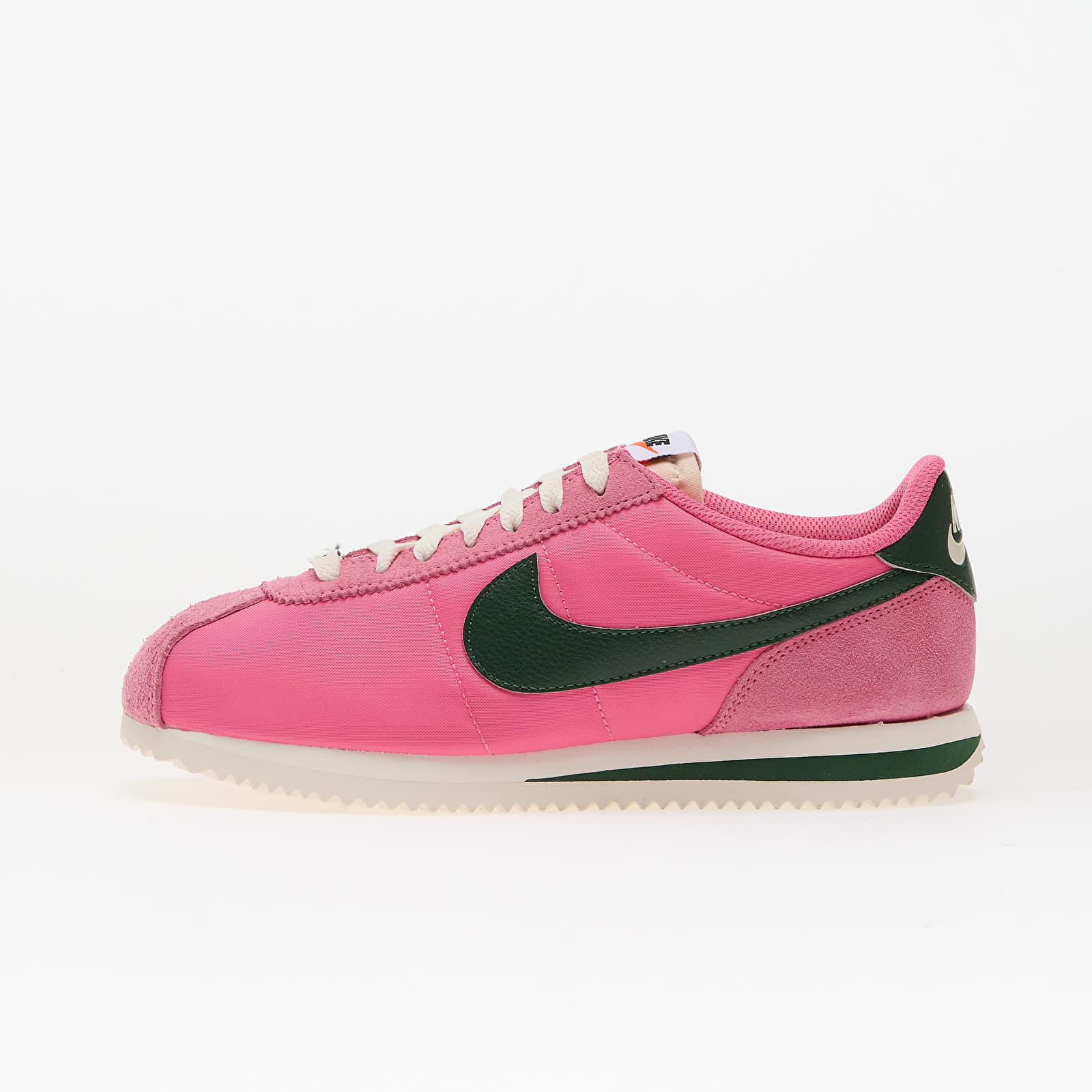 Дамски кецове и обувки Nike W Cortez Pinksicle/ Fir-Sail-White-Black-Safety Orange