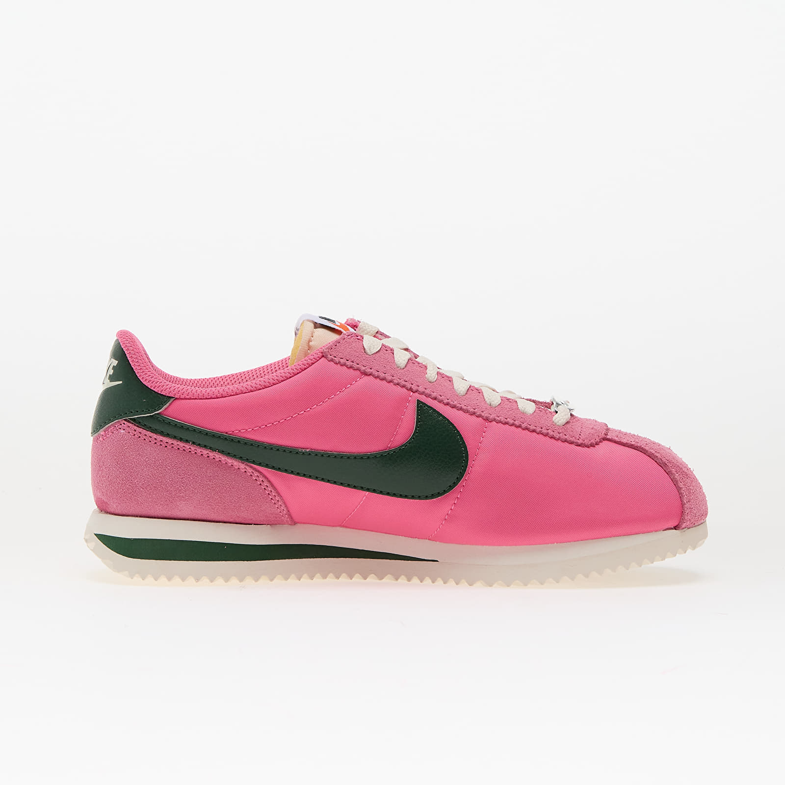 Дамски кецове и обувки Nike W Cortez Pinksicle/ Fir-Sail-White-Black-Safety Orange