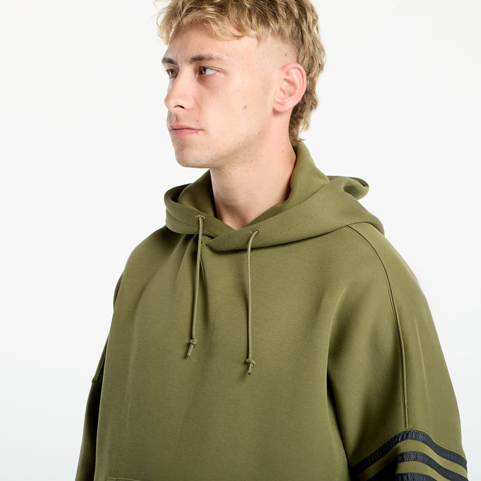 Vyriški džemperiai su gobtuvais adidas Neuclassics Hoodie Focus Olive