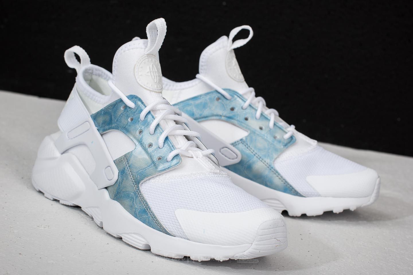 Air huarache run ultra (gs) sail/ royal tint shop