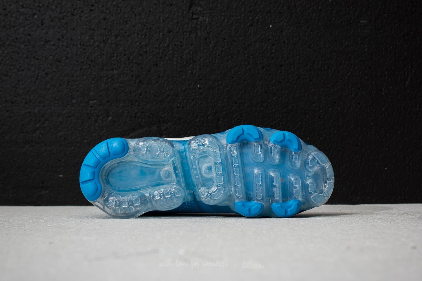 Vapormax military sales