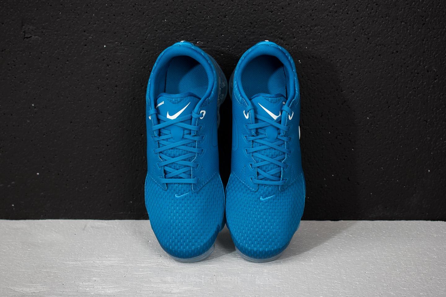 Nike vapormax academy hotsell