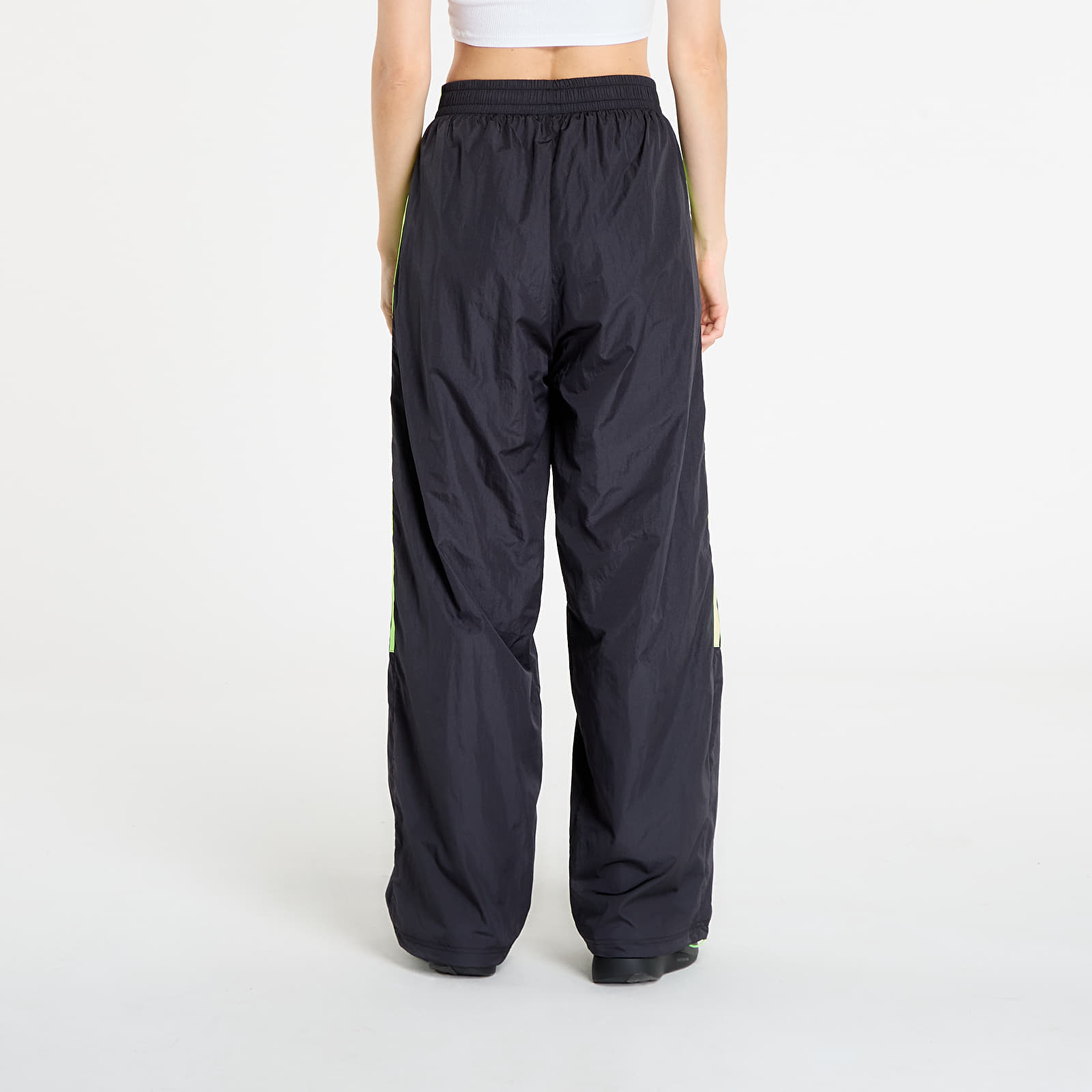 Byxor för kvinnor adidas Teamgeist Adicolor Oversized Track Tracksuit Bottoms Black
