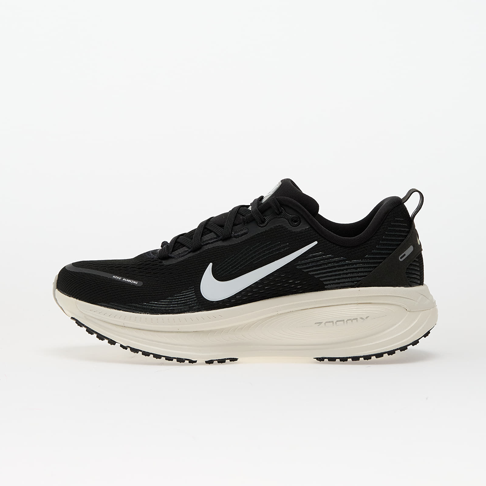 Moteriška avalynė Nike W Vomero 18 Black/ Summit White-Coconut Milk