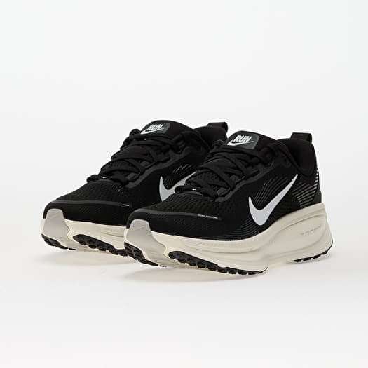 Women's shoes Nike W Vomero 18 Black/ Summit White-Coconut