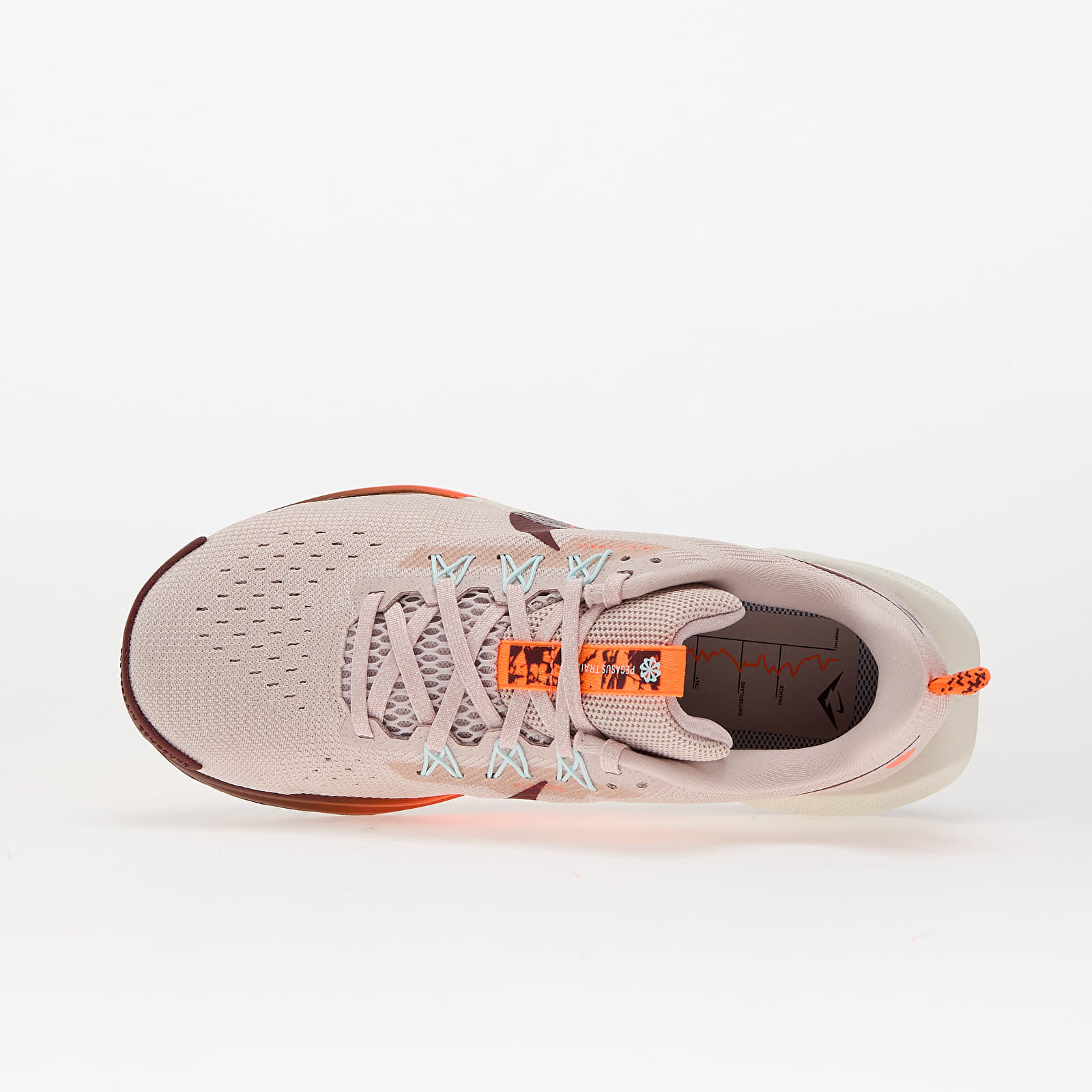 Skor för kvinnor Nike W Reactx Pegasus Trail 5 Silt Red/ Dk Team Red-Hyper Crimson-Sail-Glacier Blue