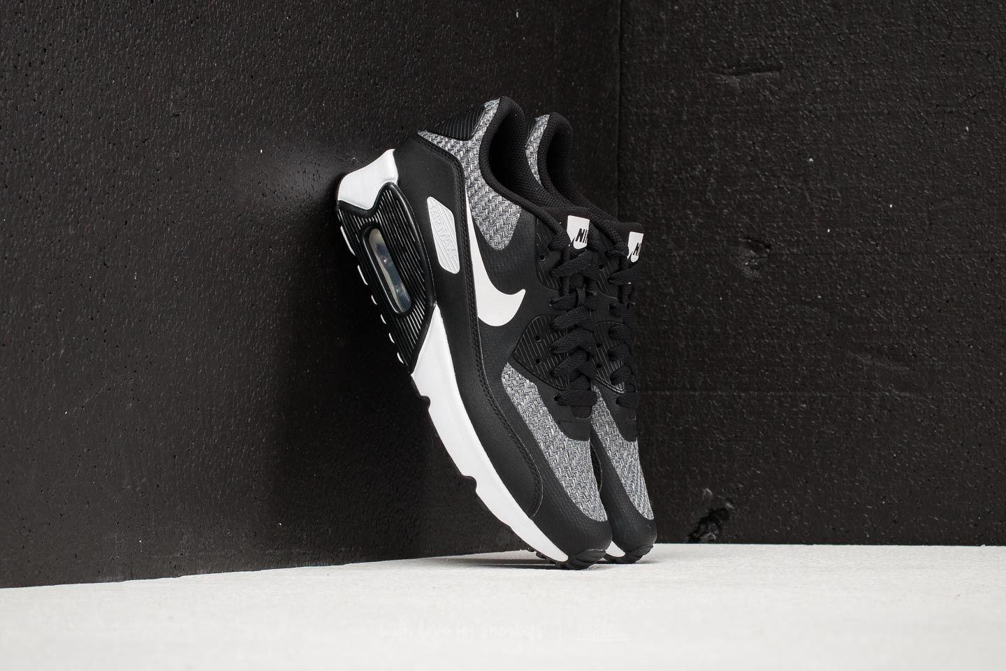 Zapatillas y zapatos para niños Nike Air Max 90 Ultra 2.0 SE (GS) Black/ Vast Grey