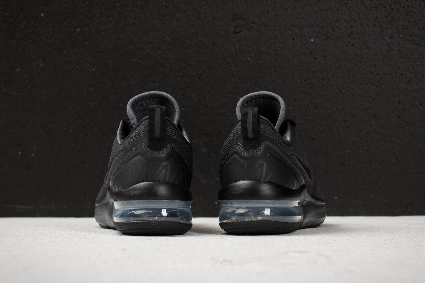 Nike air max fury black and white store