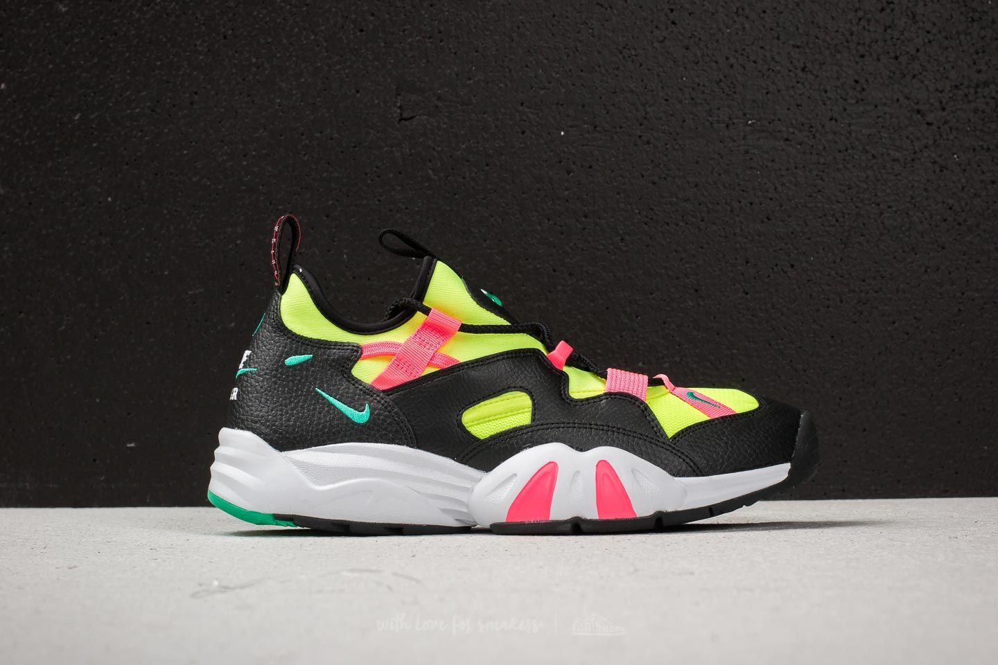 Nike air scream lwp training shoes top