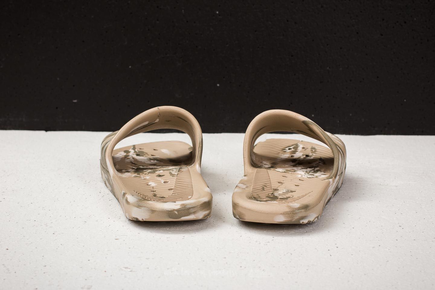 Nike kawa shower marble discount