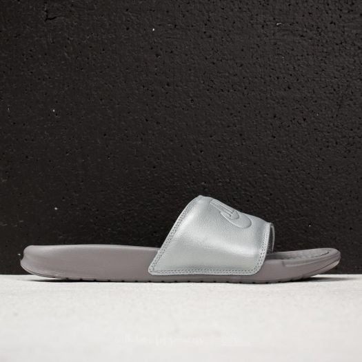 Nike benassi sales jdi metallic