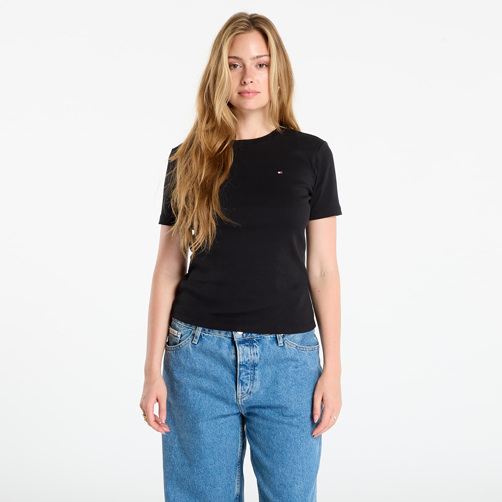 Дамски тениски Tommy Hilfiger Slim Cody C-Nk Ss Black