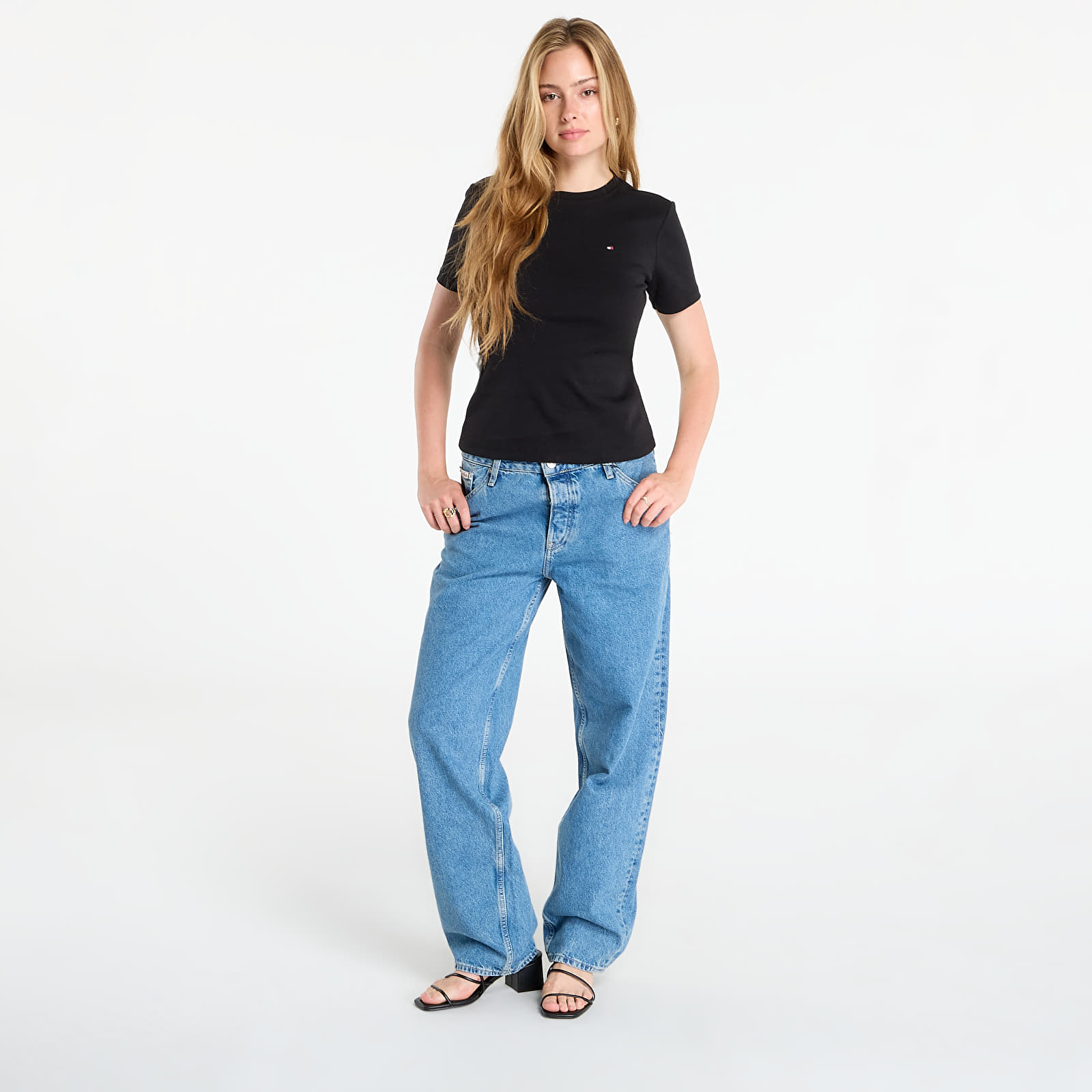 Дамски тениски Tommy Hilfiger Slim Cody C-Nk Ss Black