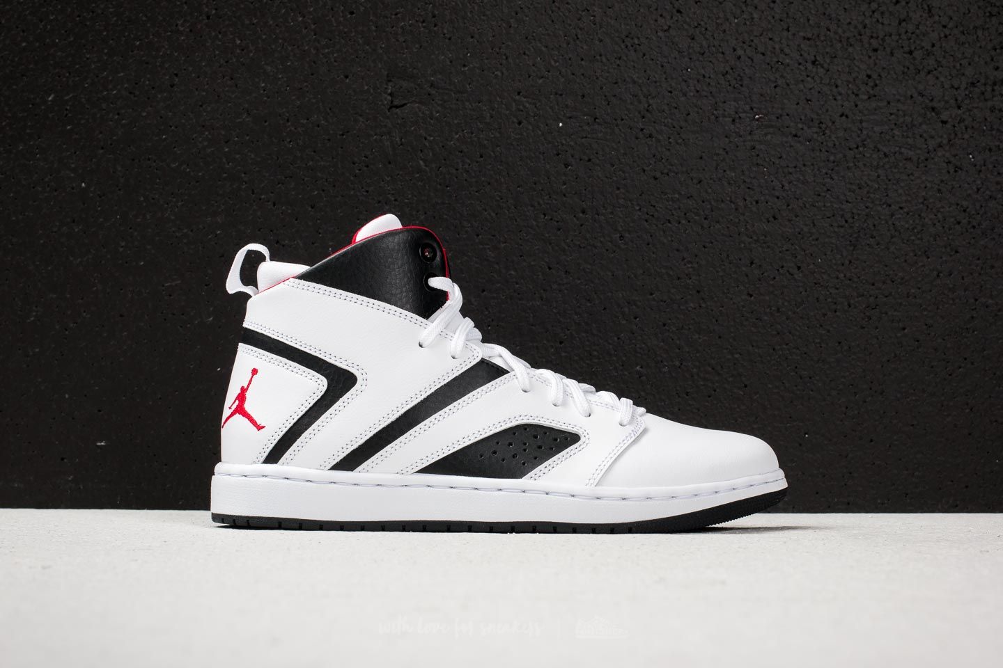 Nike air jordan flight legend black red white outlet
