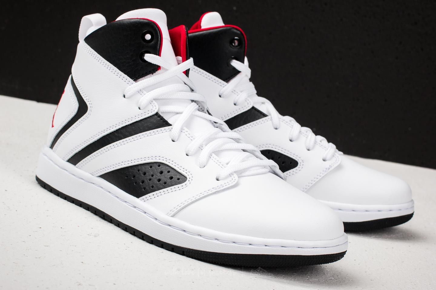 Nike air jordan flight legend black red white online