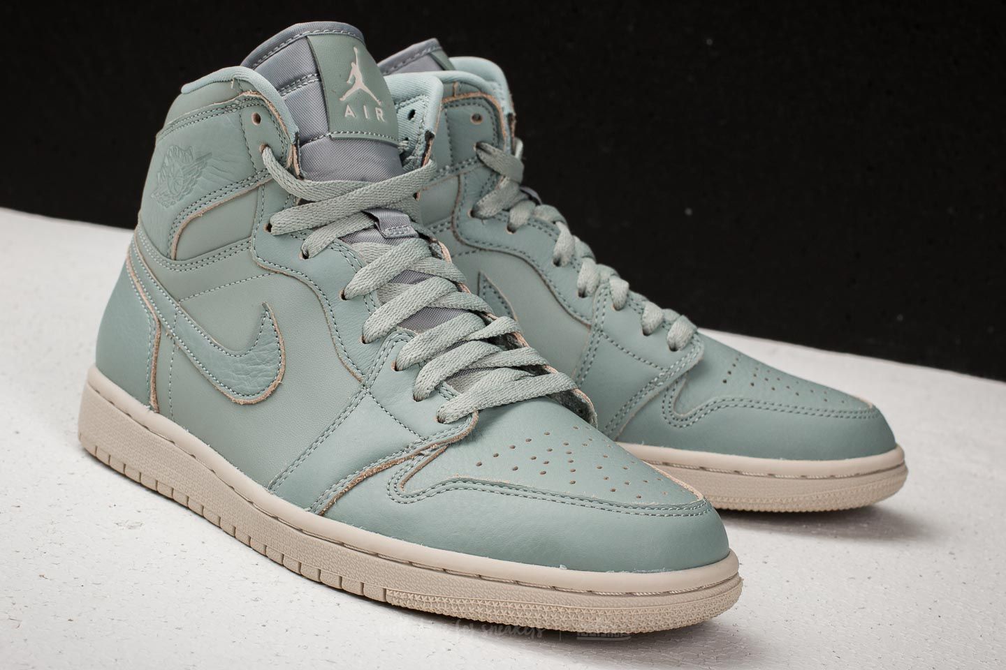 Jordan mica green store