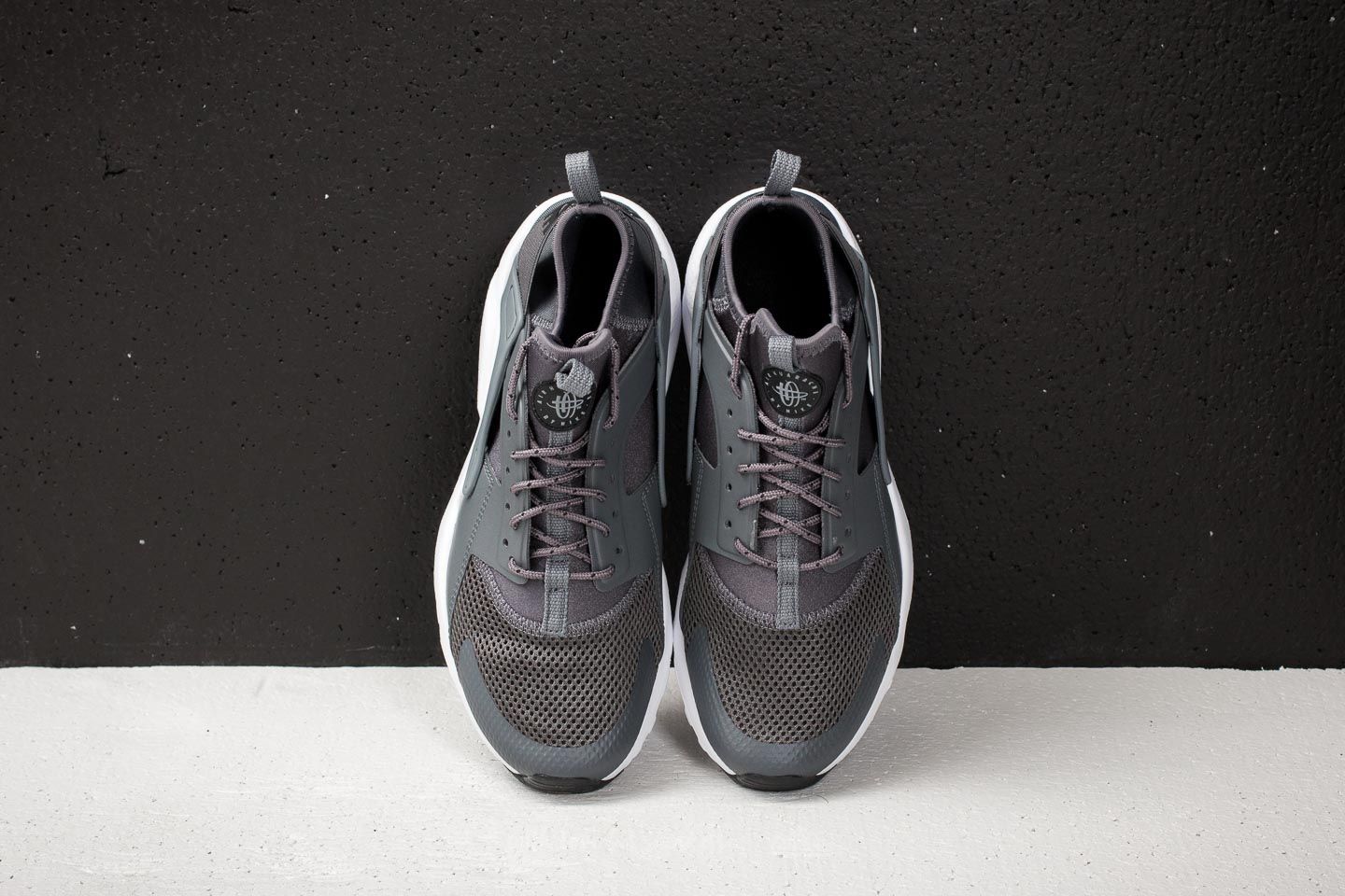 Huarache ultra grey and red online