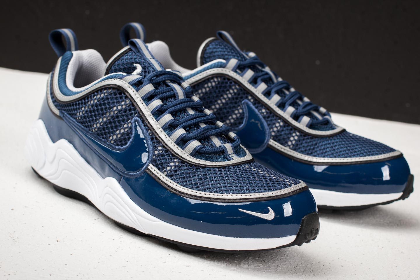 Nike spiridon navy shop
