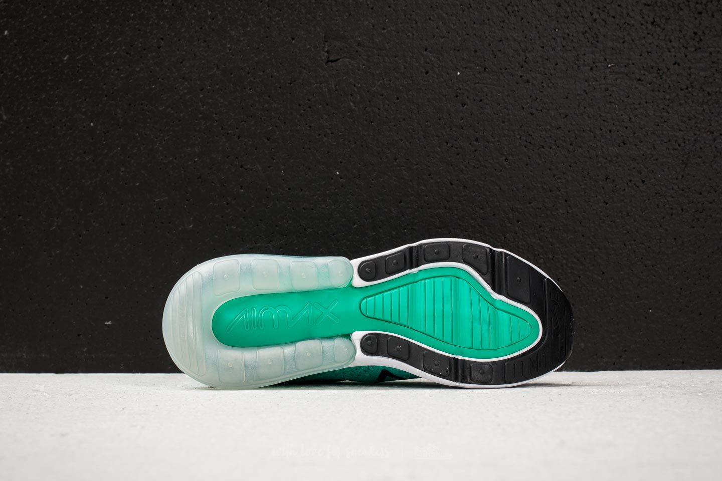 Nike air max 270 best sale igloo emerald