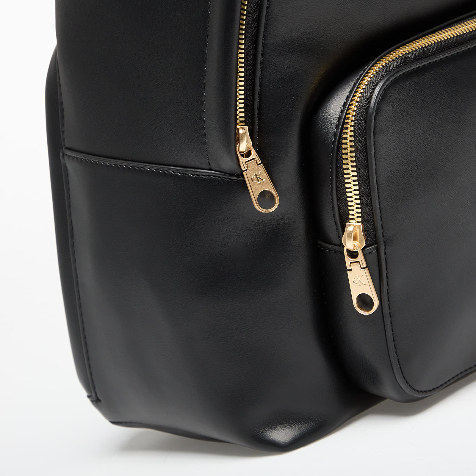 Batohy Calvin Klein Sandi Slim Backpack Black