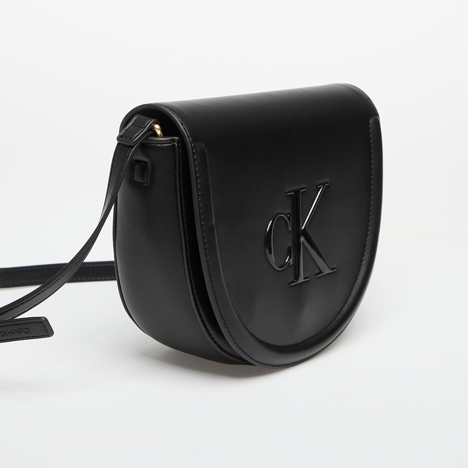Håndtasker Calvin Klein Bold Saddle Crossbody Black
