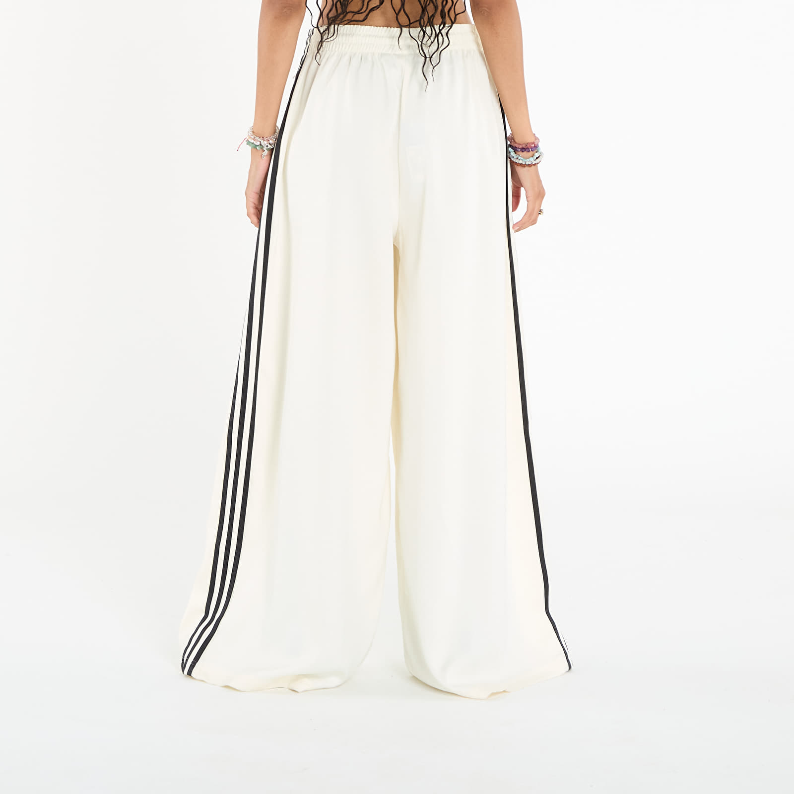 Byxor adidas Adicolor Satin Wide Leg Track Joggers Cream White/ Grey Three