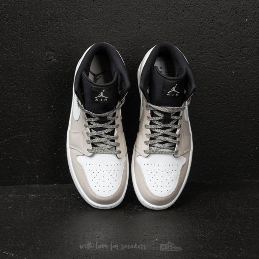 air jordan mid desert sand