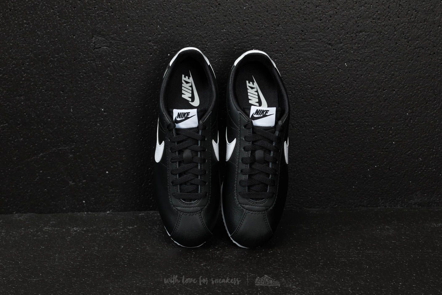 Women s shoes Nike Wmns Classic Cortez Leather Black White Black