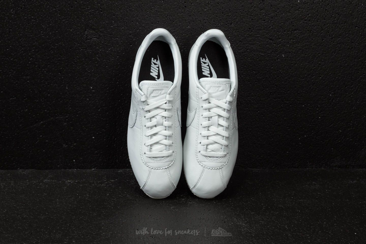 Scarpe uomo Nike Classic Cortez Premium Off White/ Off White-Black-Sail