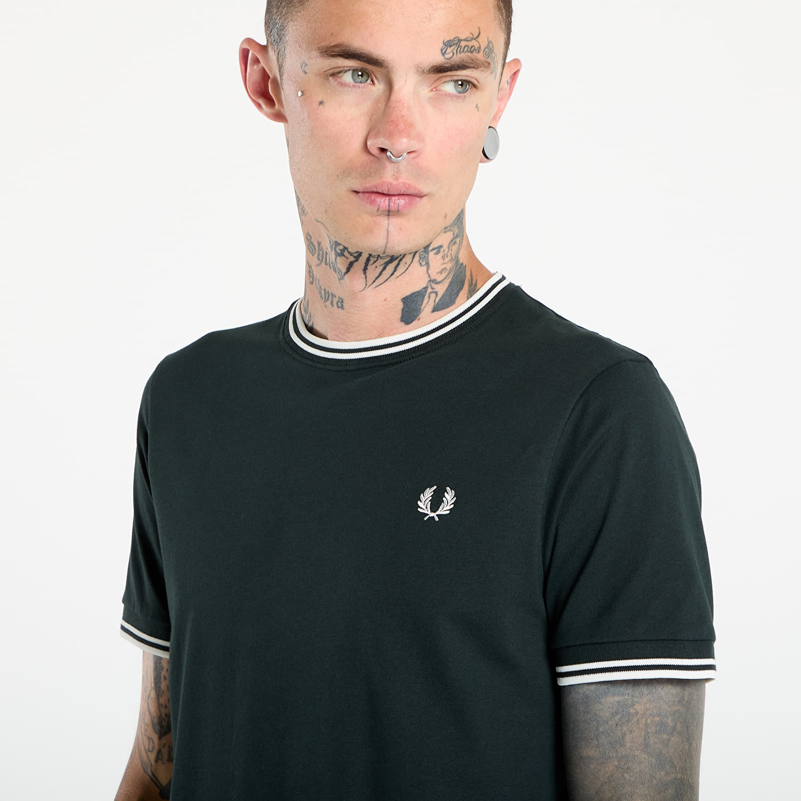 T-krekli FRED PERRY Twin Tipped T-Shirt Night Green/ Snow White