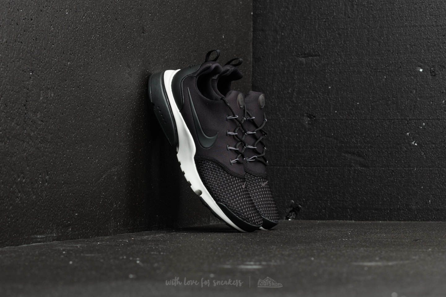 Men s shoes Nike Presto Fly SE Black Black Dark Grey Sail Footshop