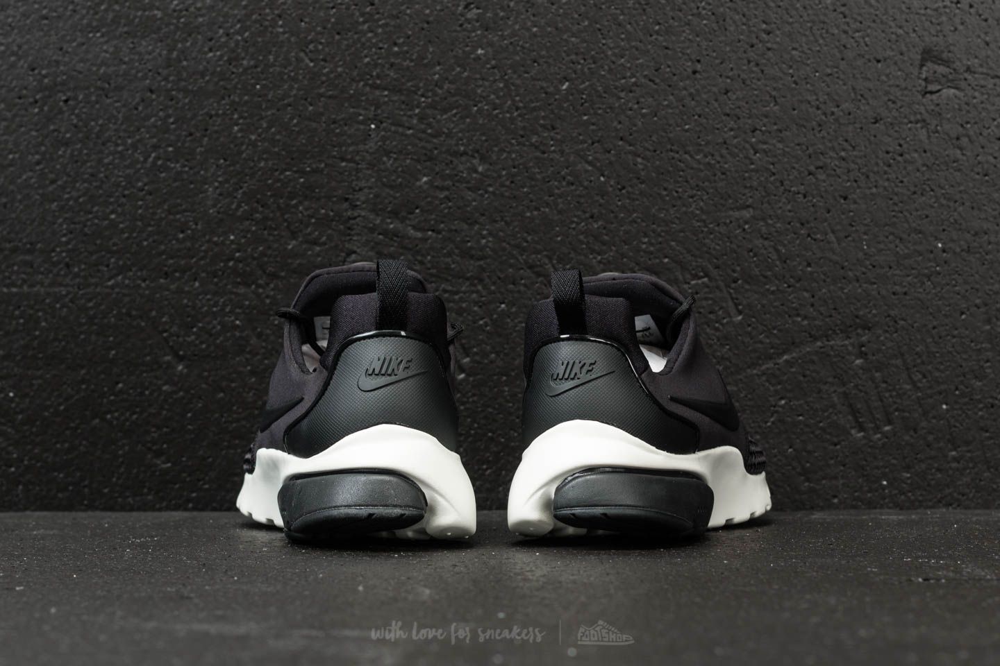 Zapatillas Hombre Nike Presto Fly SE Black/ Black-Dark Grey-Sail